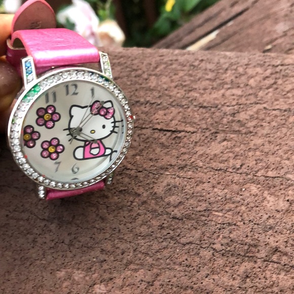Hello Kitty Watch - Picture 2 of 9